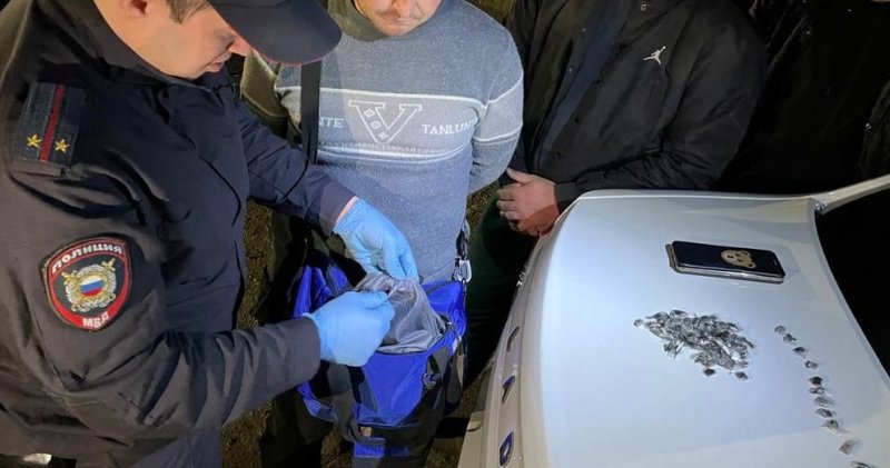 Полицейские ППС отдела полиции №3 УМВД Владикавказа задержали уроженца Средней Азии, который намеревался распространить на территории города метадон
